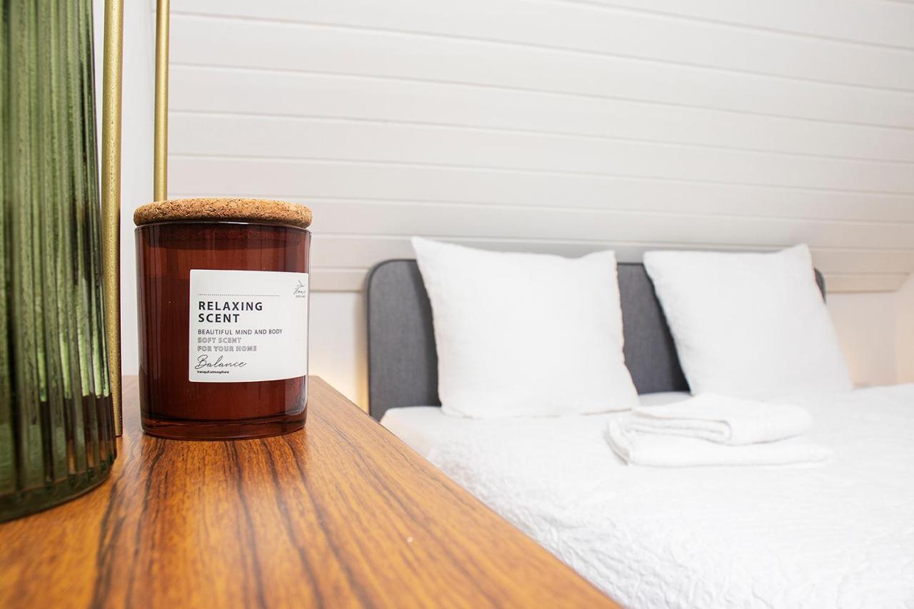 Blackncozy - Grosszuegiges Designappartement Mit Boxspringbetten Und Heimkino Фельдберг Екстер'єр фото